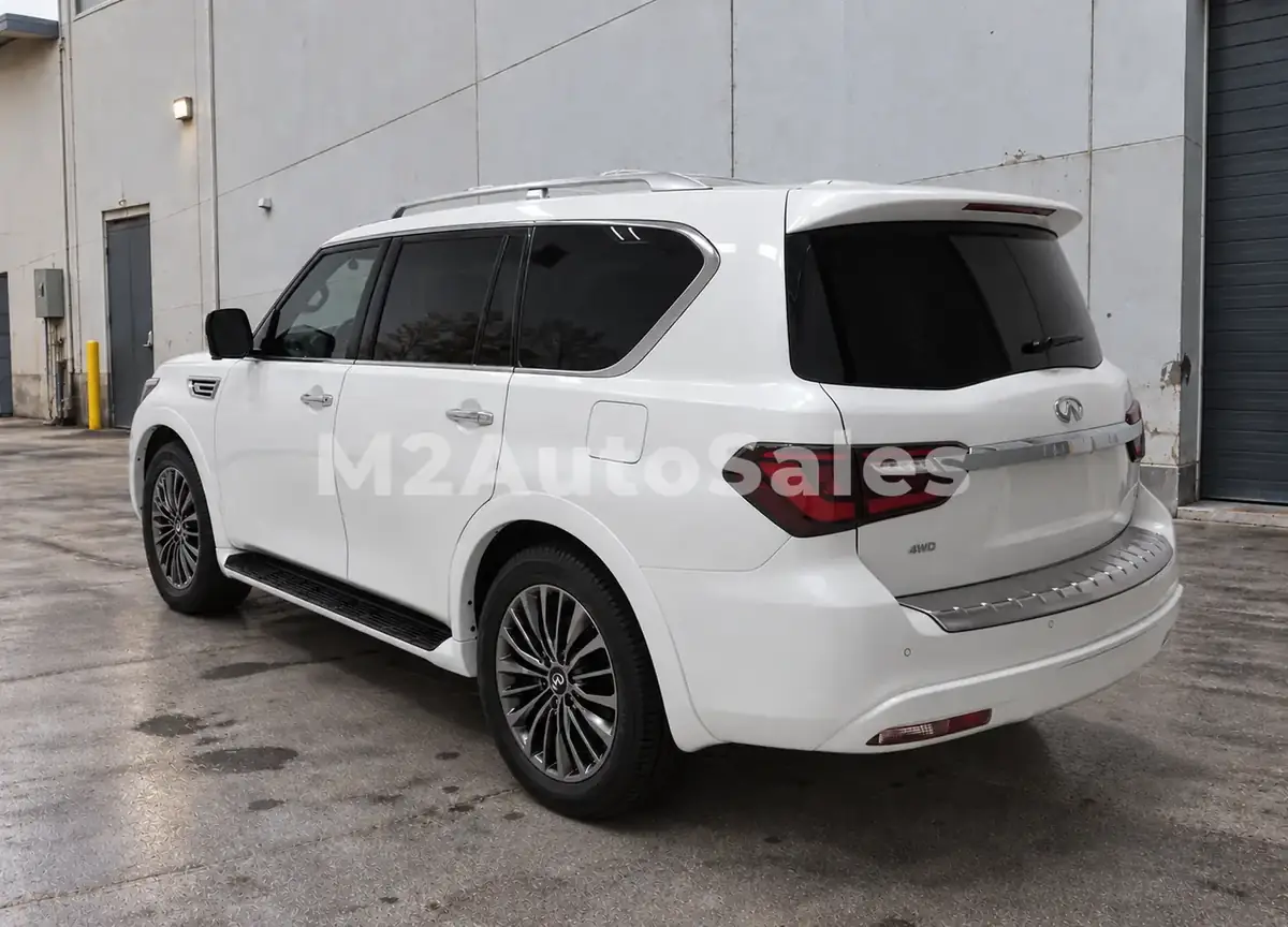 2023 INFINITI QX80